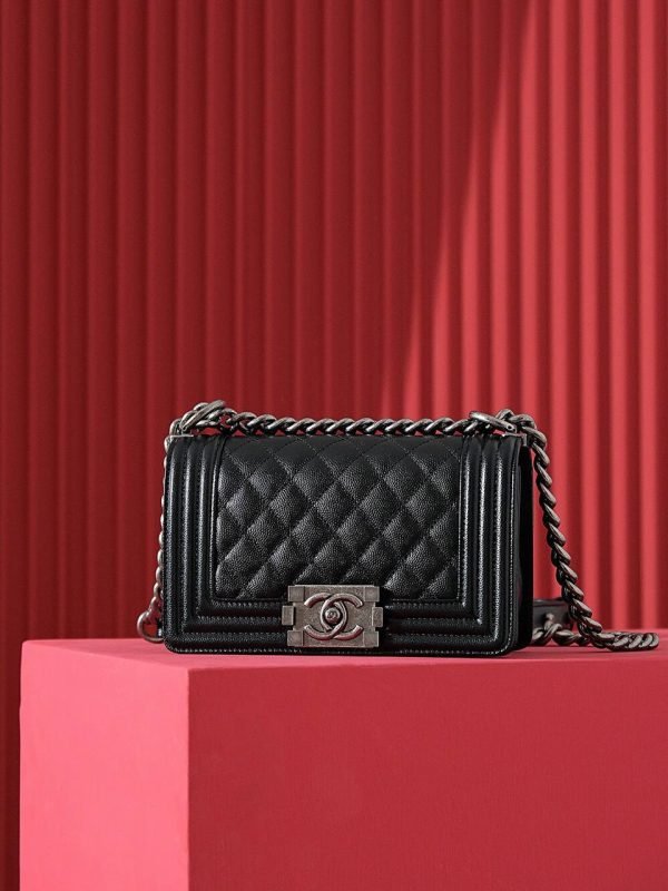 CHANEL LE BOY Grained Calfskin Handbag Trumpet