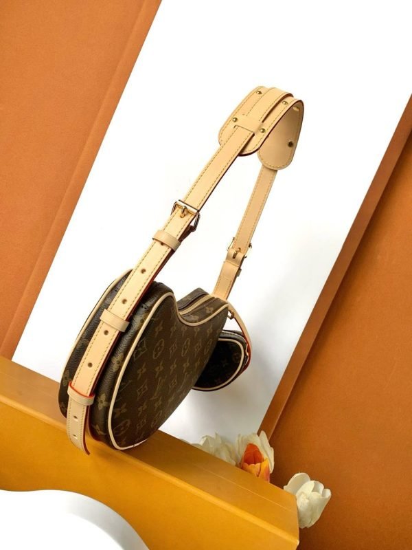 LOUIS VUITTON Croissant MM HandBag - Image 2