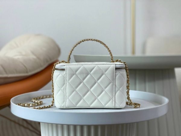 Chanel White Controller  Makeup bag - Image 4