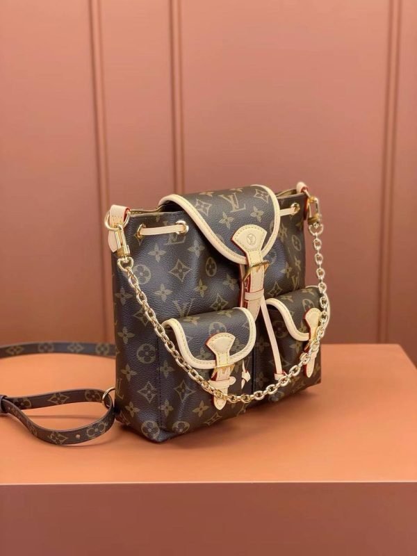 LOUIS VUITTON Excursion PM Monogram - Image 2
