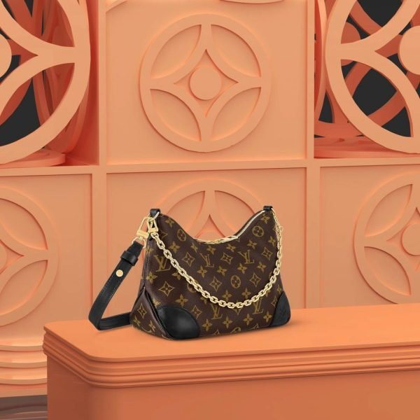 LOUIS VUITTON Boulogne Shoulder Bag - Image 2
