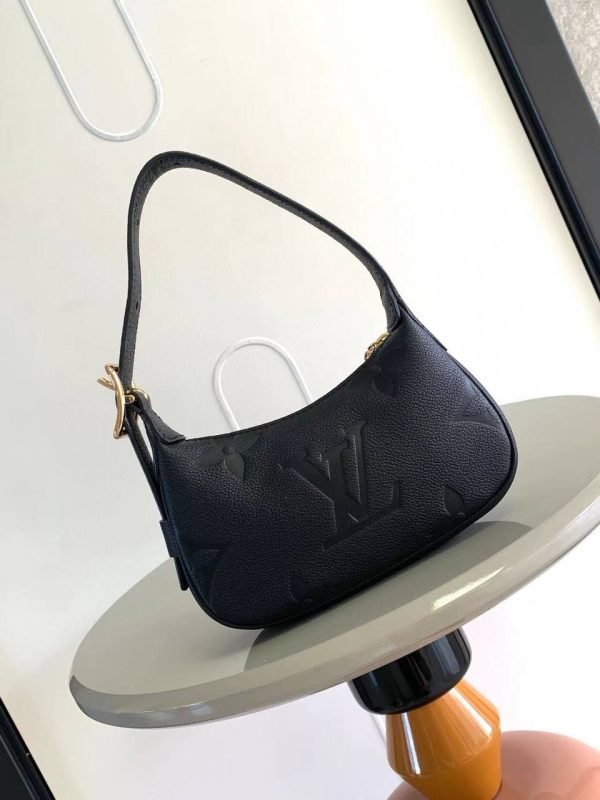 LOUIS VUITTON Mini Moon - Image 4