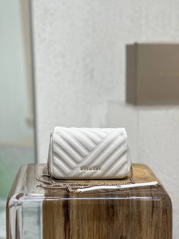 BVLGARI Serpenti Cabochon White - Image 4