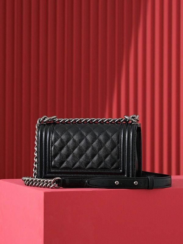 CHANEL LE BOY Grained Calfskin Handbag Trumpet - Image 4