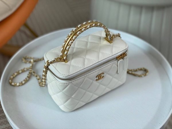 Chanel White Controller  Makeup bag - Image 2