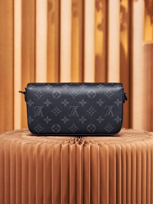LOUIS VUITTON Montsouris Monogram Eclipse Shoulder Bag - Image 4