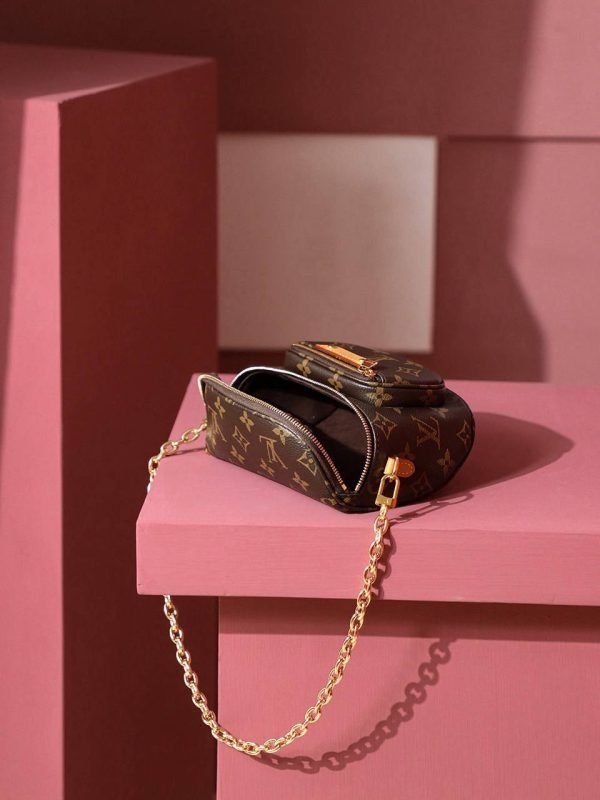 LOUIS VUITTON Mini Bumbag - Image 3