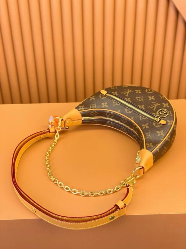 LOUIS VUITTON Loop Croissant bag - Image 3