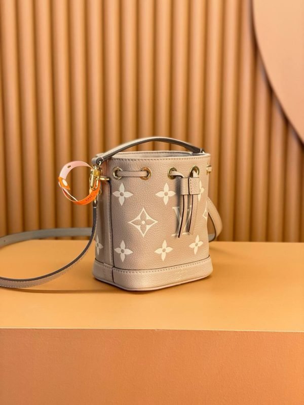LOUIS VUITTON Nano Noé - Image 2