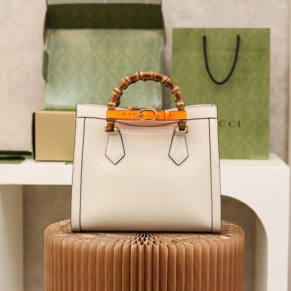 GUCCI Diana White Bamboo joint - Image 4