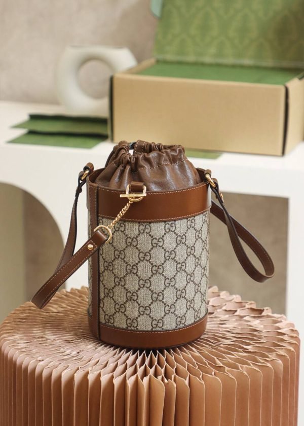 GUCCI Horsebit 1955 Bucket Bag - Image 3