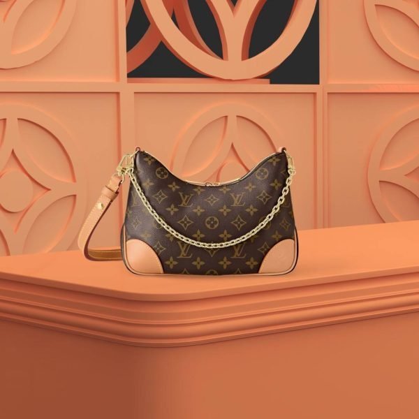 LOUIS VUITTON Boulogne Classic Shoulder Bag